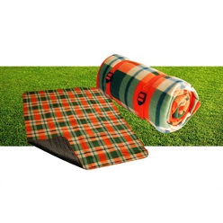 Green tartan PE coated waterproof picnic blanket with strap Green tartan PE coated waterproof picnic blanket with strap