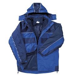 Micro Nylon outer lightweight outer jacket, micro polar fleece inner, contrast panels and topstitching detail, detachable hood, regular fit.