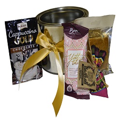 Coffee and rusks in a tin includes medium tin, 4 pack rusks, coffee 2 cup shwe shwe, 40 g yotti nuggets, cappuccino sachet