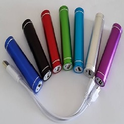 Round Shaped power bank, Size:1800mAh, and a 3-in-1 charging attachments