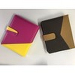 Are your employees often forgetting basic information about certain project? Fret no more with these corporate PU leather foliofax that will allow you to “file in facts” and information of important projects. These A5 foliofax’s will help arrange their work life. Helping to organise their day to day priorities, offered in a range of beautiful colour arrangements. These diaries are essential for both men and woman and can be used in any office environments due to its simplistic yet timeless....