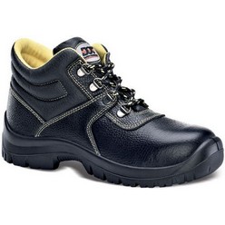 Protective footwear, D-Flex safety shoe