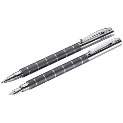 Elegant pen set and flip cover case. Features a ball pen and a fountain pen 