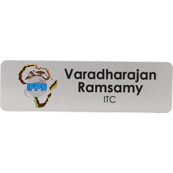 Full colour regtangle name badge with magnet. Material: aluminium gold