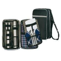 Double-walled flask with 2 stainless steel coffee mugs, coffee cutlery & a knife & board. With a polyester picnic blanket, packed in a zippered nylon bag with an adjustable shoulder strap