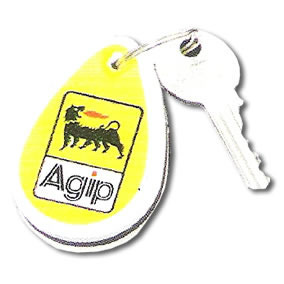 A standout patterned keyring that will keep your keys from being mixed up or lost. Modern and stylish, made with durable materials to last a long time.