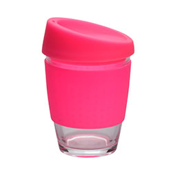 The Kooshty Kup, with its colourful silicone lid and grip band is a fun and practical glass cup for the home or the office. The ergonomically designed splash safe silicone lid ensures no mess and no fuss, and the funky silicone band keeps your drink warmer for longer and provides a firm grip of the glass.
