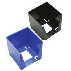 This stylish and refined black memo cube is not only ideal for all office use but will come in handy at home too. Able to hold up to 400 sheets of paper the trefoil design also compliments its durability and compact size. 