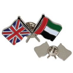 Double flag clip with magnet back