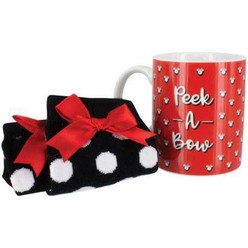 Warm up and get cosy with fashion icon Minnie Mouse! A perfect gift set for some quality pampering, this Minnie Mouse Mug and Socks Set is a comforting combination to warm body and soul, all themed in the iconic style of Minnie Mouse. A standard sized mug (capacity 300ml) featuring a red decal with Minnie Mouse logos, the set also includes a pair of Minnie Mouse ladies socks 