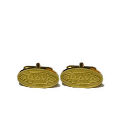 Cufflinks are the must-have accessory for men. They are known to enhance grace and elegance of a man’s personality. If you are looking for a perfect gift to present your loved ones on their special occasions such as birthdays or anniversaries, Giftwrap has the best custom manufactured cufflinks for you. They come in oval shape and can be customized as per your preferences.