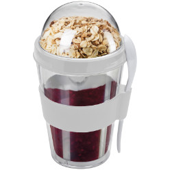 Separate dry and wet compartment (for your yogurt and muesli)