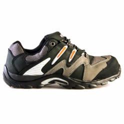 Protective footwear, EnduroMax safety shoe