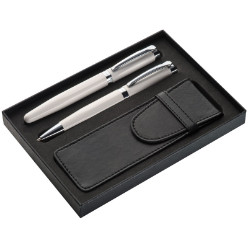 San Antonio Metal fountain pen and ball pen set in a crisp white finish. Supplied with a black case packed into a gift box