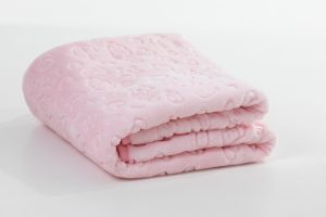 This blanket is the perfect size for you and your family, measuring in at 100x130  and available in Assorted  the Sesli Mink Colourful Baby Blanket will keep you warm this winter.