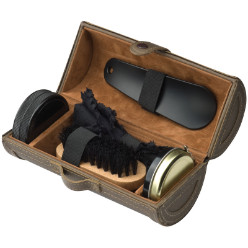 Shoe shine kit in a nostalgic brown leatherette tube