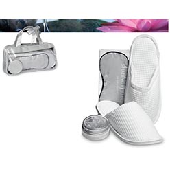 Fragrance: eucalyptus & peppermint, 1 x 60ml foot scrub, 1 x polyester eye mask, 1 x pair of waffle slippers, polyester & PVC carry bag