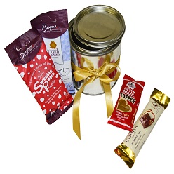 Small sweet tin includes 2 x 40g yotti nuggets, small Godiva bar and a toffee bar