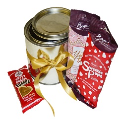 Small sweet tin 2 includes 2 x yotti nuggets and a toffee bar