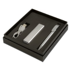 The perfect gift set for any occasion and features a sleek metallic portable Navatis power bank and a stylish Colorado pen