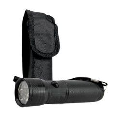 Aluminium torch (includes batteries)