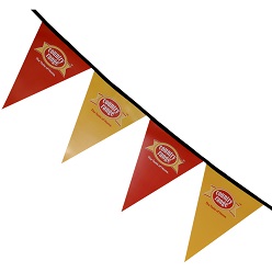 Triangle shaped bunting with 4 triangles per metre, 190T material