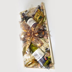 1x 750ml Wine - porcupine Ridge Merlot, 1x 750ml Wine - Porcupine Ridge Sauv Blanc, 1x 75g Nuts Macadamia SaIted, 1x 75g Nuts Cashew Salted, 1x 75g Nuts Phillipino Mix, 1x 75g Nuts Cranberries, 1x 75g Nuts Jungle Mixed, 1x 75g Nuts Fruit & Berries, 1x 75g Nuts Mixed, 1x 75g Nuts Pistachio, 4x 1, s Coach House Macadamia Nut Shortbread individually Wrapped,  7x 1's Lindt Lindor Caramel Chocolate Truffles, 7x 1's Lindt Lindor Dark Chocolate Truffles, 8x 1's · Ferrero Rocher Chocolates, 8x 1's Sall....