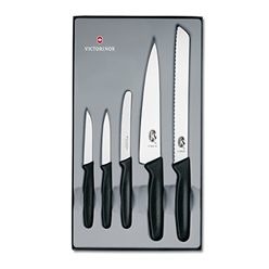 Kitchen Knife Set including a six piece knife set made of Stainless Steel - Bread knife, Carving Knife, Steak knife, Paring Knife, and Regular Knife