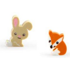 Bring the woodlands to the desk with your Kikkerland Woodlands Erasers and enjoy cute mini foxes and rabbits. Each potion bottle comes with 10 mini erasers (five fixes and five rabbits) and one eraser tree trunk lid. 